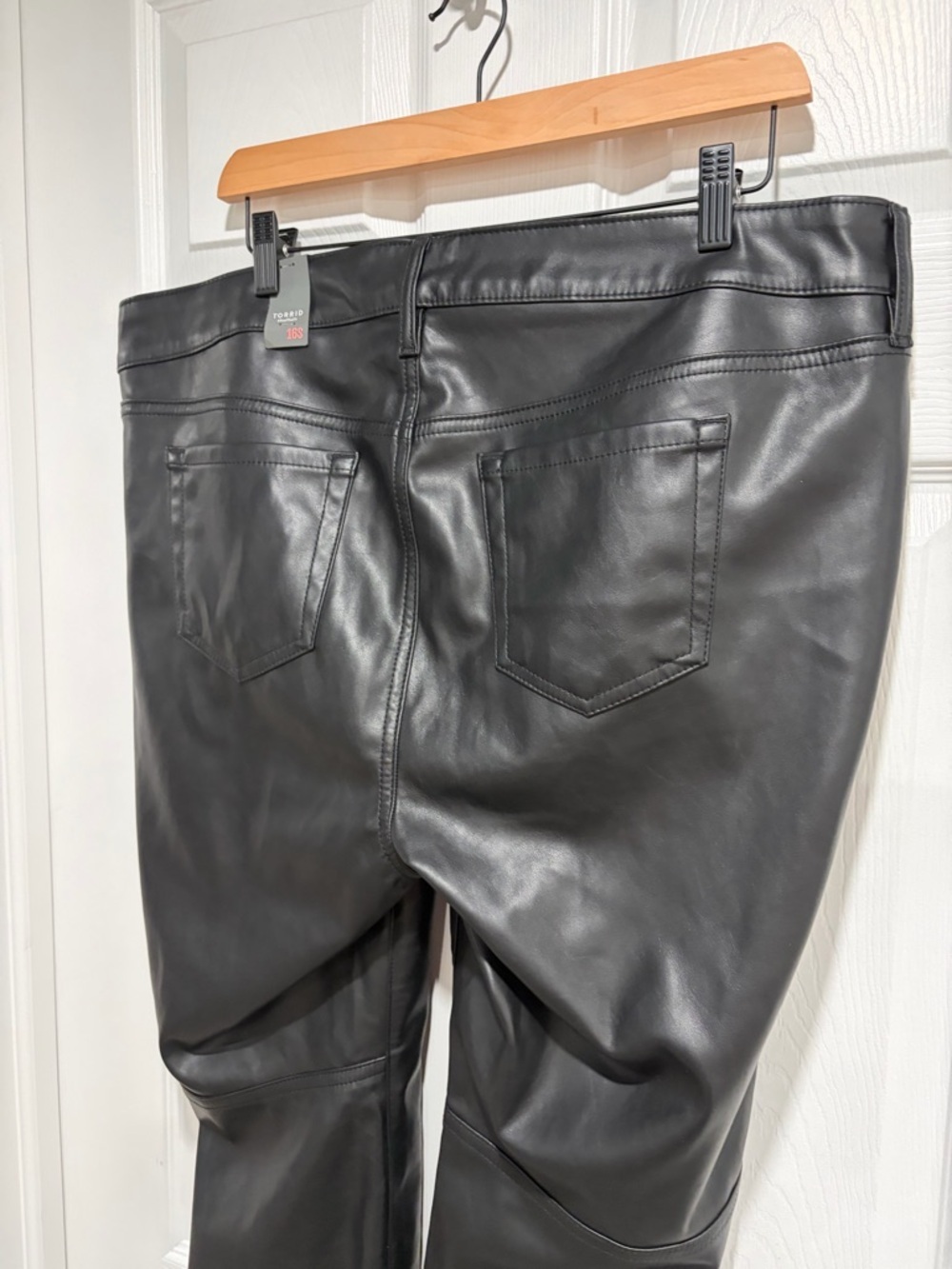 2/$30 torrid Deep Black Perfect Skinny Faux Leather High Rise Pants 16 Short NWT - Picture 6 of 10